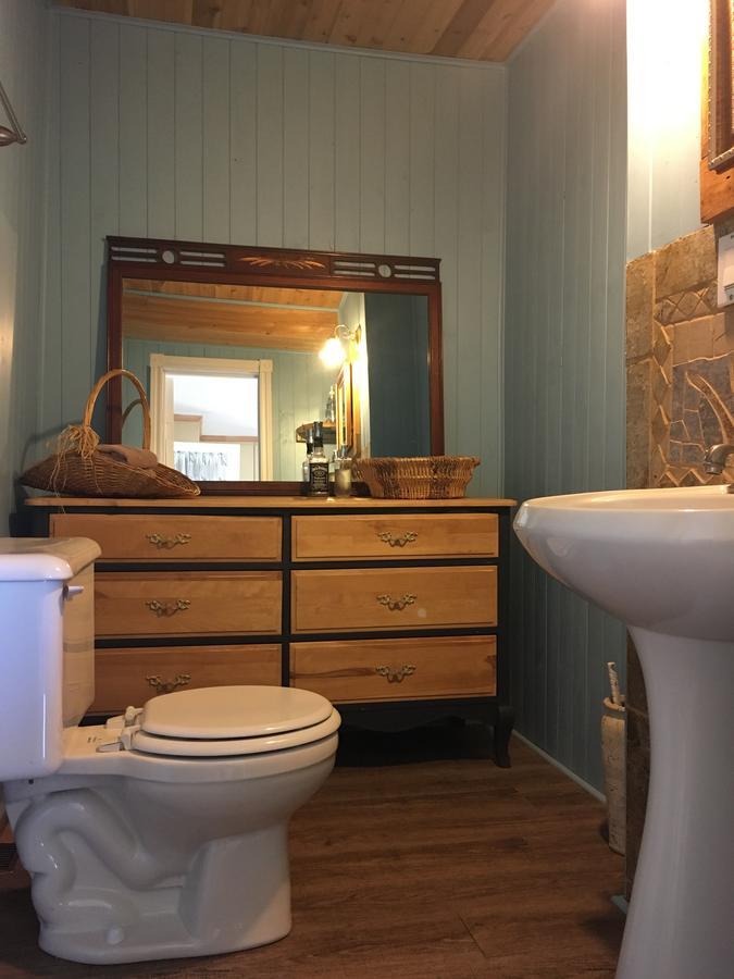 La Chouette Viree Bed and Breakfast Grandes-Bergeronnes Eksteriør billede